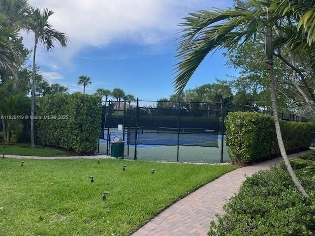 Недавно арендовано: $7,900 (5 спален, 5 ванн, 3714 Квадратных фут)