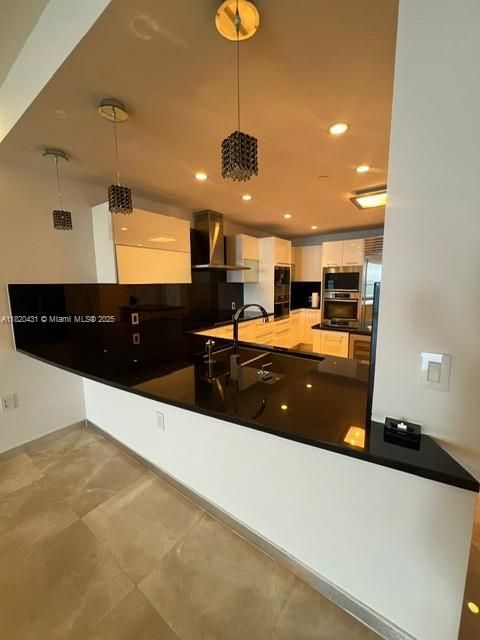 Recently Sold: $3,000,000 (3 beds, 3 baths, 1933 Square Feet)