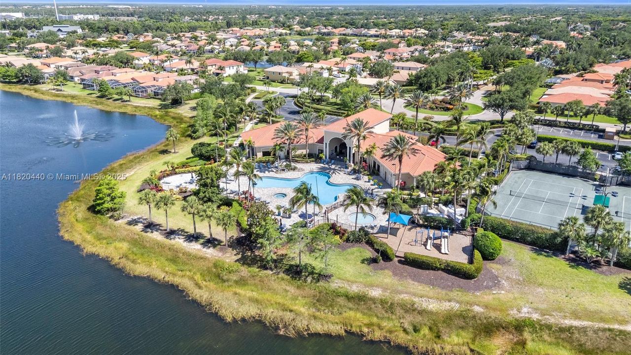 待售: $519,000 (4 贝兹, 2 浴室, 2539 平方英尺)