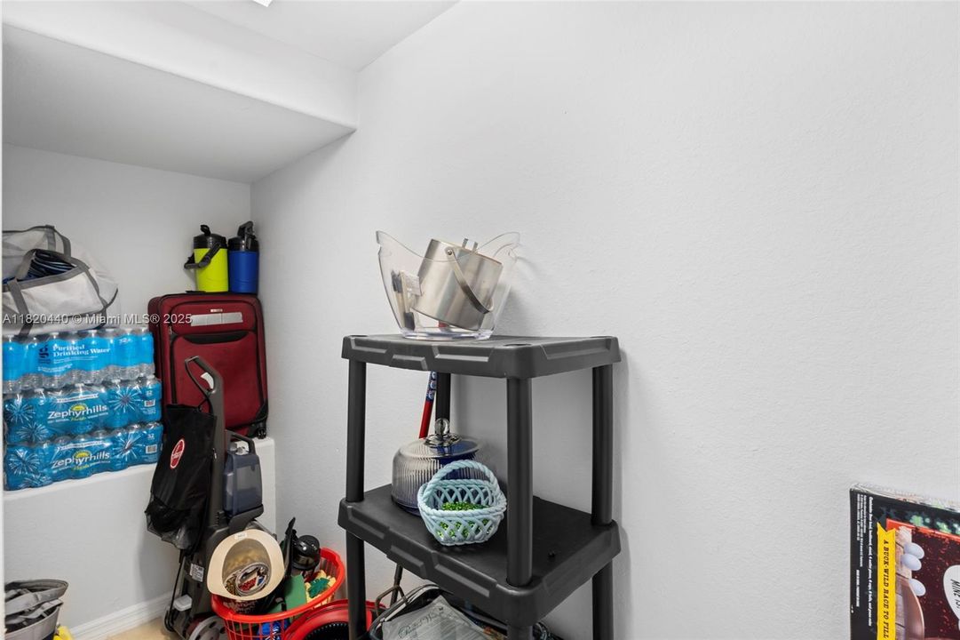 待售: $519,000 (4 贝兹, 2 浴室, 2539 平方英尺)