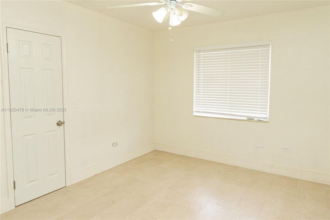 Recientemente alquilado: $2,500 (2 camas, 1 baños, 742 Pies cuadrados)