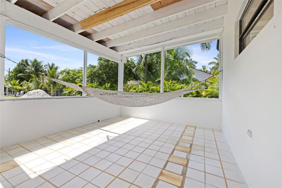 For Sale: $1,345,000 (5 beds, 3 baths, 2810 Square Feet)