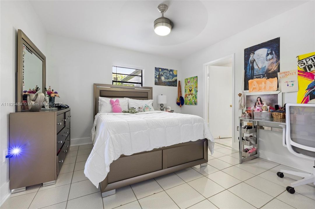 For Sale: $1,345,000 (5 beds, 3 baths, 2810 Square Feet)