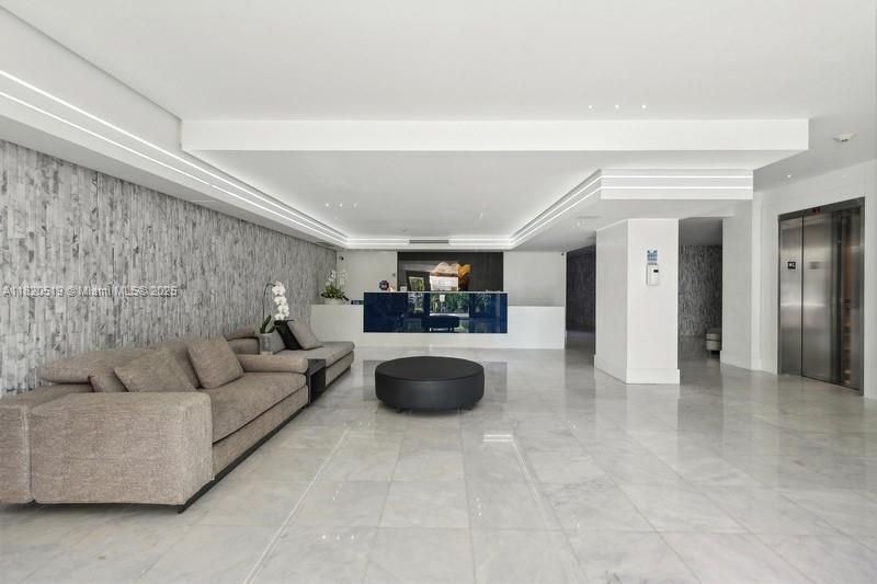 Vendido Recientemente: $1,330,000 (2 camas, 2 baños, 1994 Pies cuadrados)