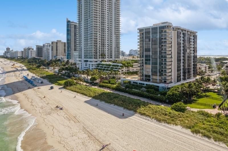 Vendido Recientemente: $1,330,000 (2 camas, 2 baños, 1994 Pies cuadrados)