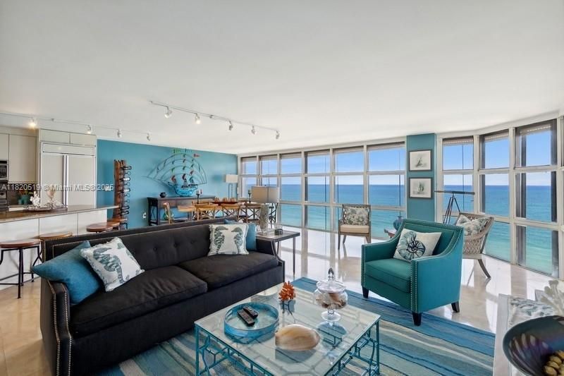 Vendido Recientemente: $1,330,000 (2 camas, 2 baños, 1994 Pies cuadrados)