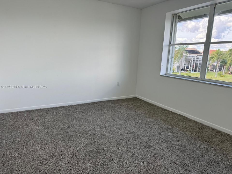 В аренду: $4,900 (5 спален, 2 ванн, 2820 Квадратных фут)