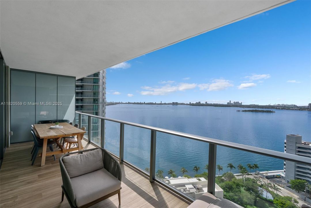 Activo con contrato: $1,195,000 (2 camas, 3 baños, 1301 Pies cuadrados)