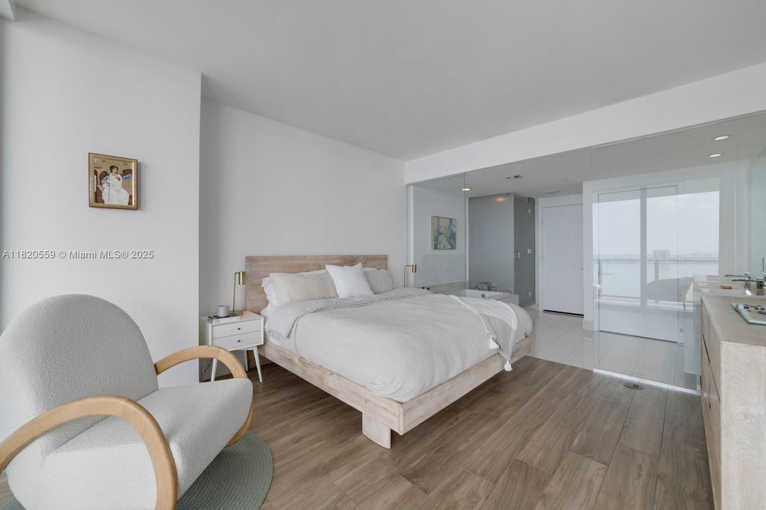 Activo con contrato: $1,195,000 (2 camas, 3 baños, 1301 Pies cuadrados)