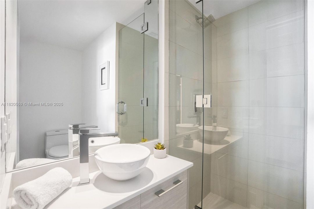Activo con contrato: $1,195,000 (2 camas, 3 baños, 1301 Pies cuadrados)