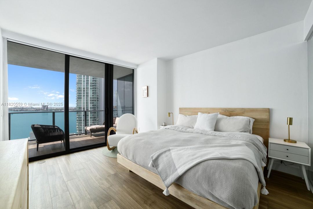 Activo con contrato: $1,195,000 (2 camas, 3 baños, 1301 Pies cuadrados)