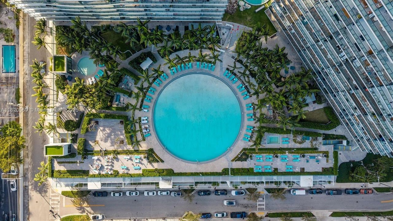 Activo con contrato: $1,195,000 (2 camas, 3 baños, 1301 Pies cuadrados)