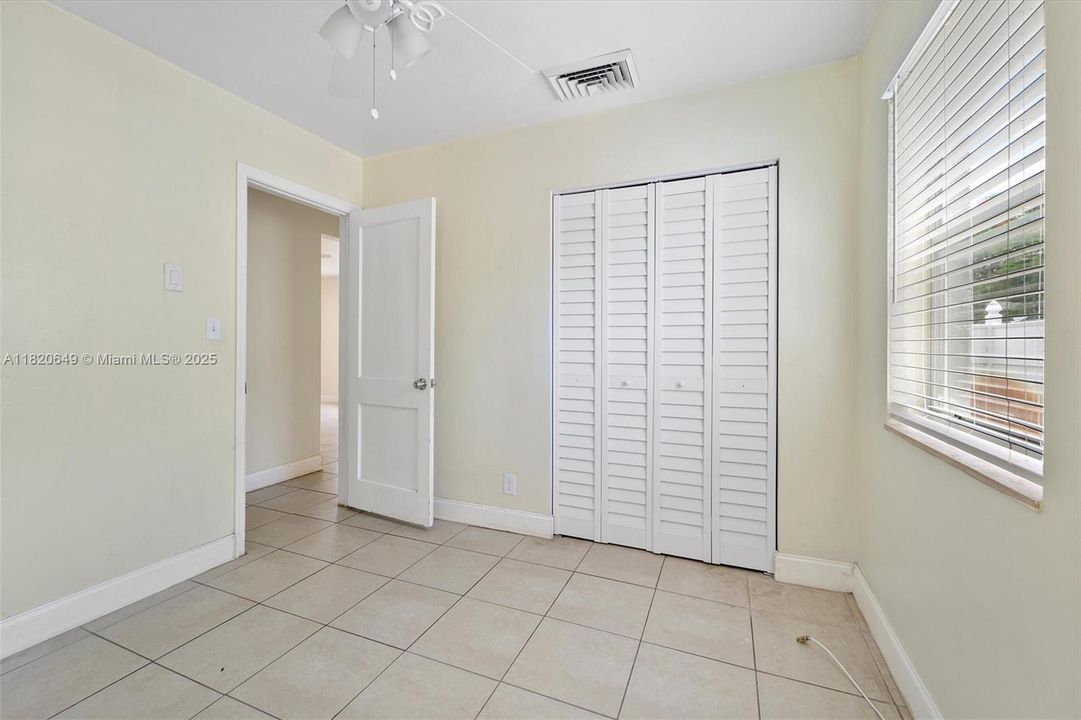 Vendido Recientemente: $306,000 (2 camas, 1 baños, 750 Pies cuadrados)