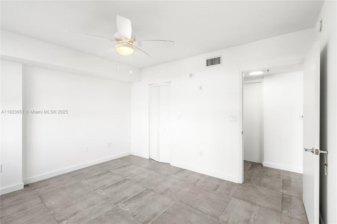 Недавно продано: $389,000 (1 спален, 1 ванн, 757 Квадратных фут)