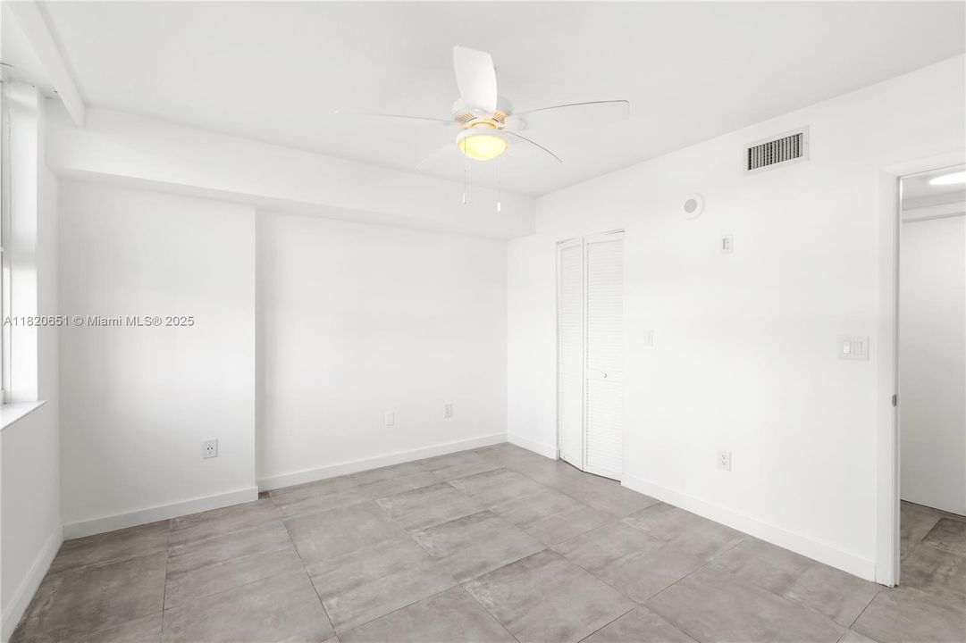 Недавно продано: $389,000 (1 спален, 1 ванн, 757 Квадратных фут)