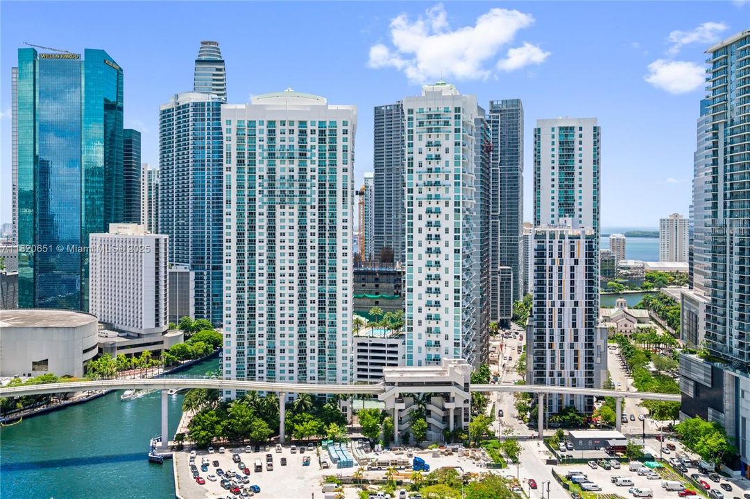 Недавно продано: $389,000 (1 спален, 1 ванн, 757 Квадратных фут)