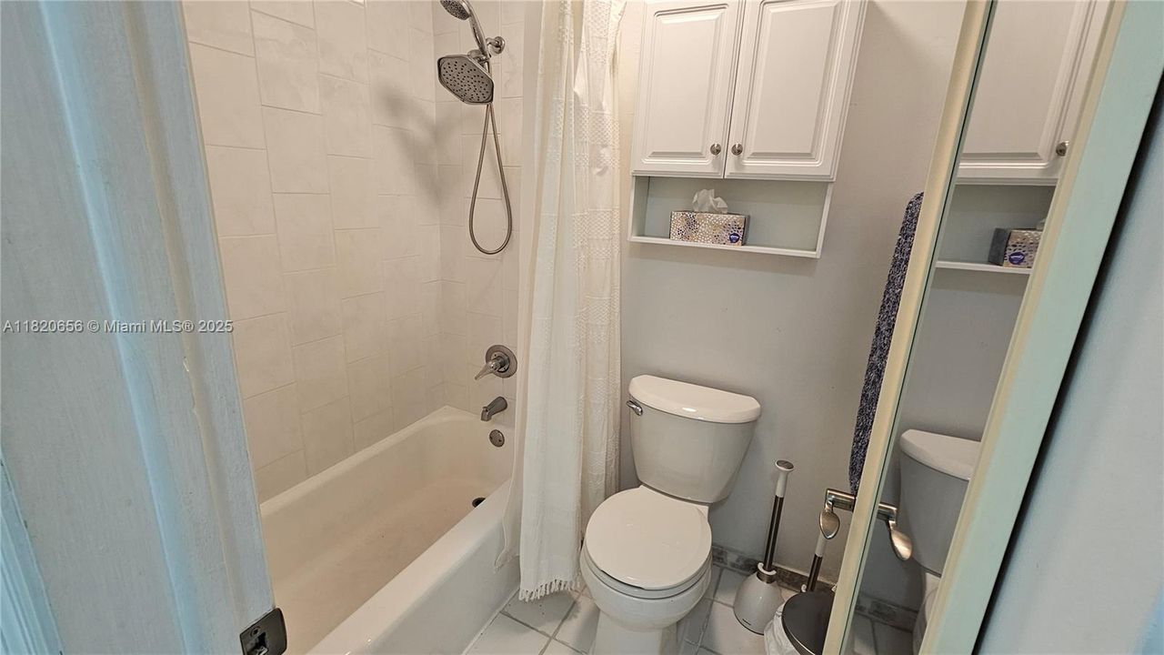 En Venta: $400,000 (1 camas, 1 baños, 700 Pies cuadrados)