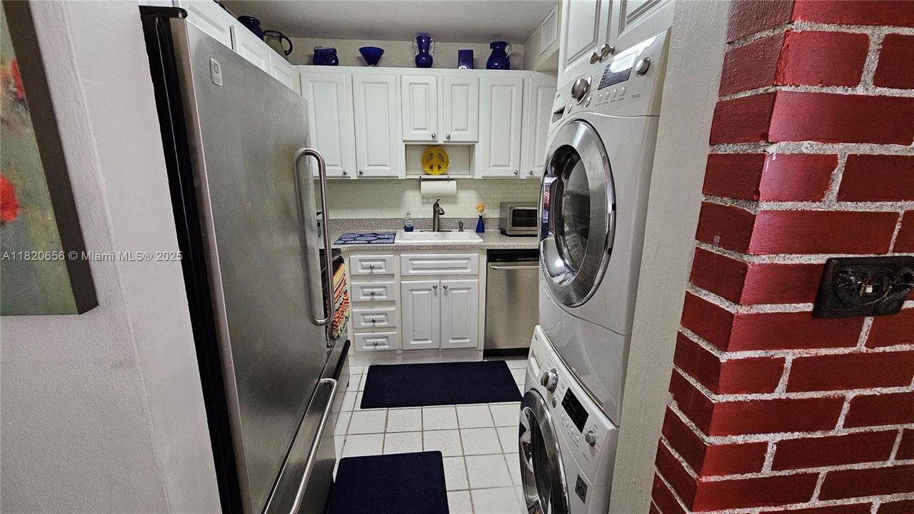 En Venta: $400,000 (1 camas, 1 baños, 700 Pies cuadrados)