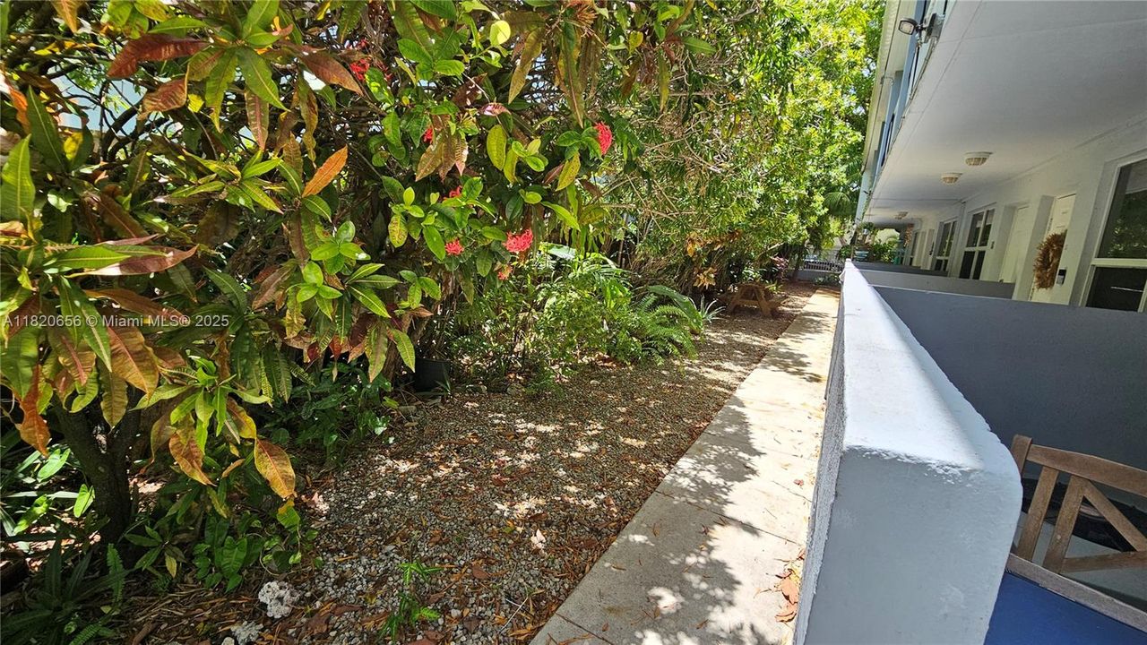 En Venta: $400,000 (1 camas, 1 baños, 700 Pies cuadrados)