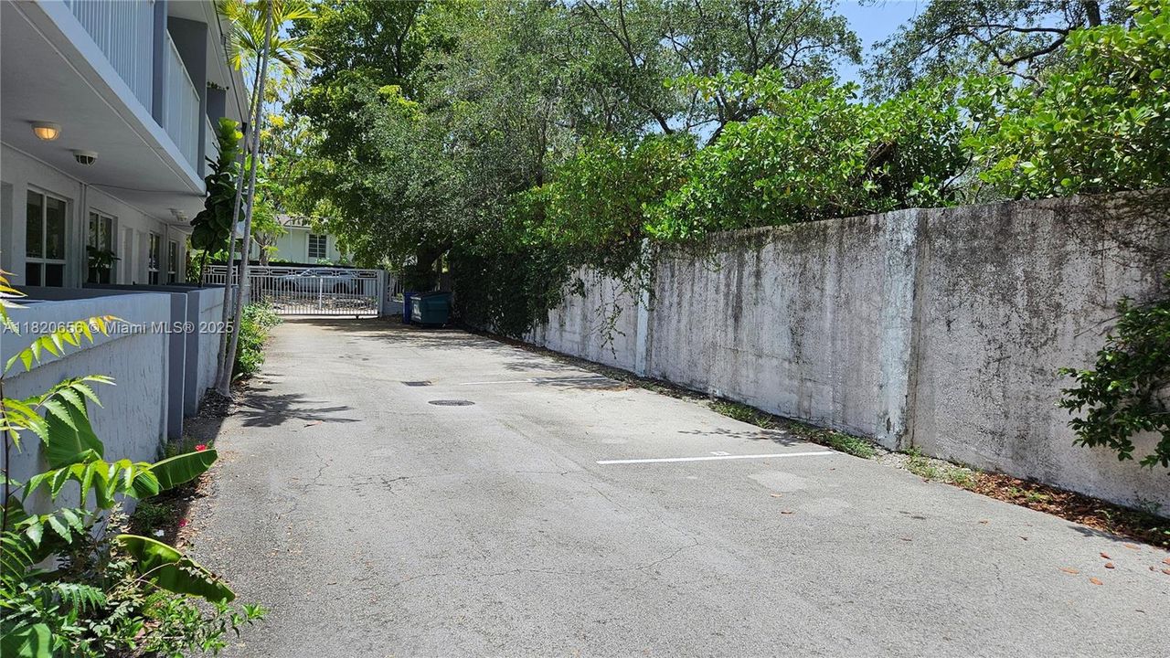 En Venta: $400,000 (1 camas, 1 baños, 700 Pies cuadrados)