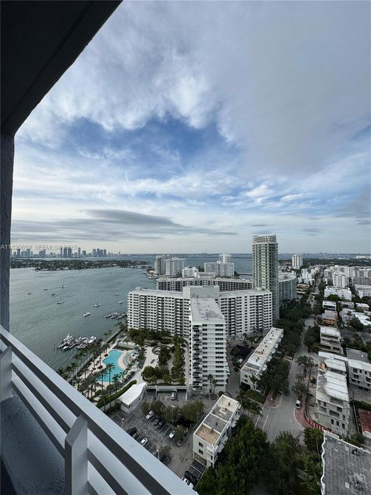 En Venta: $1,199,000 (2 camas, 2 baños, 1269 Pies cuadrados)