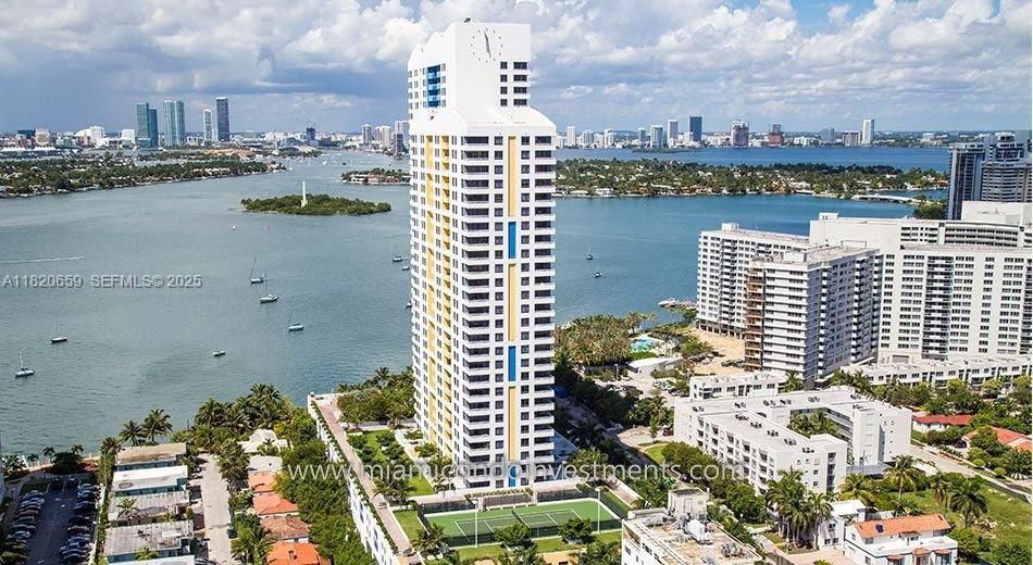 En Venta: $1,199,000 (2 camas, 2 baños, 1269 Pies cuadrados)