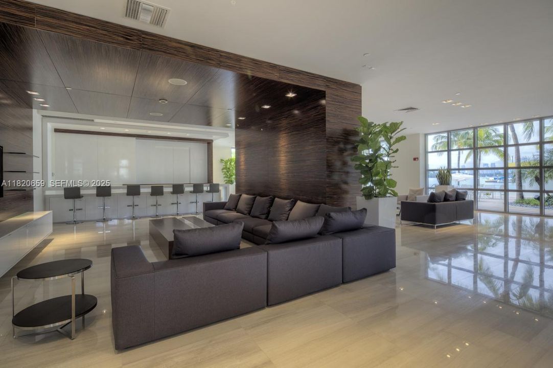 En Venta: $1,199,000 (2 camas, 2 baños, 1269 Pies cuadrados)