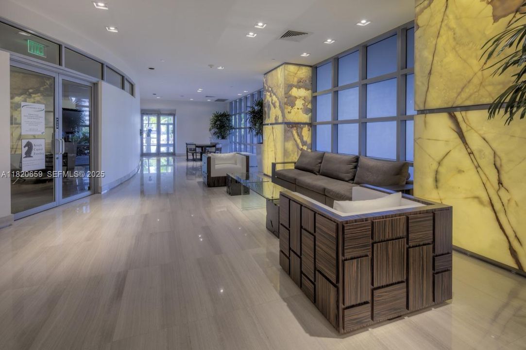 En Venta: $1,199,000 (2 camas, 2 baños, 1269 Pies cuadrados)