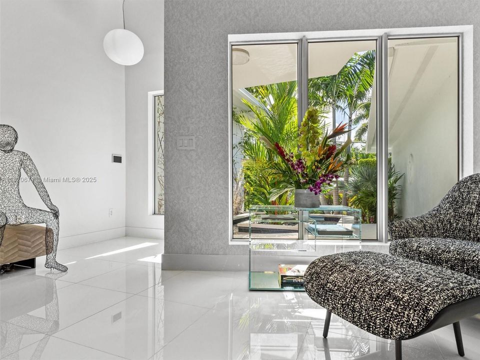 最近租的: $33,980 (4 贝兹, 3 浴室, 0 平方英尺)