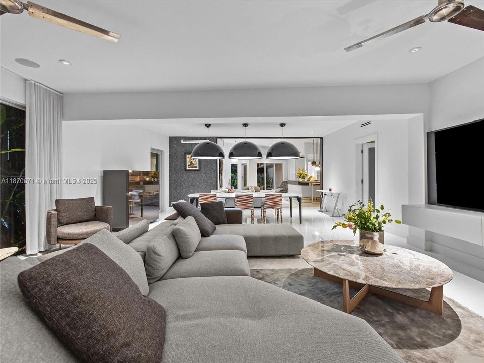 最近租的: $33,980 (4 贝兹, 3 浴室, 0 平方英尺)