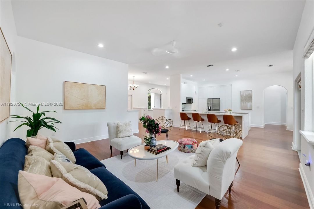 Active With Contract: $1,199,000 (4 beds, 3 baths, 2467 Square Feet)