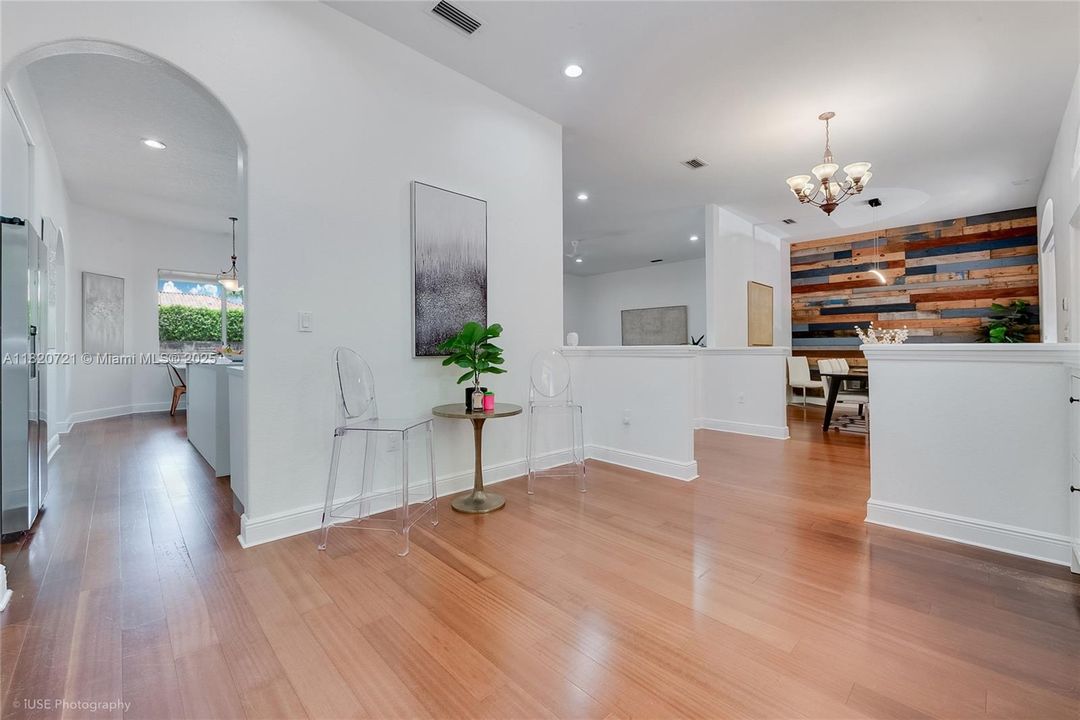 Active With Contract: $1,199,000 (4 beds, 3 baths, 2467 Square Feet)