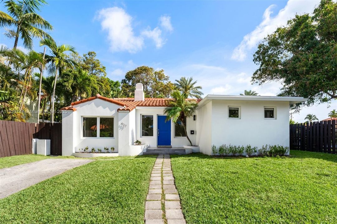 For Sale: $1,795,000 (4 beds, 3 baths, 1900 Square Feet)