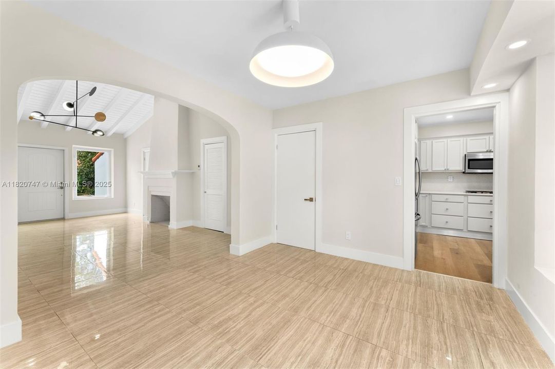For Sale: $1,795,000 (4 beds, 3 baths, 1900 Square Feet)