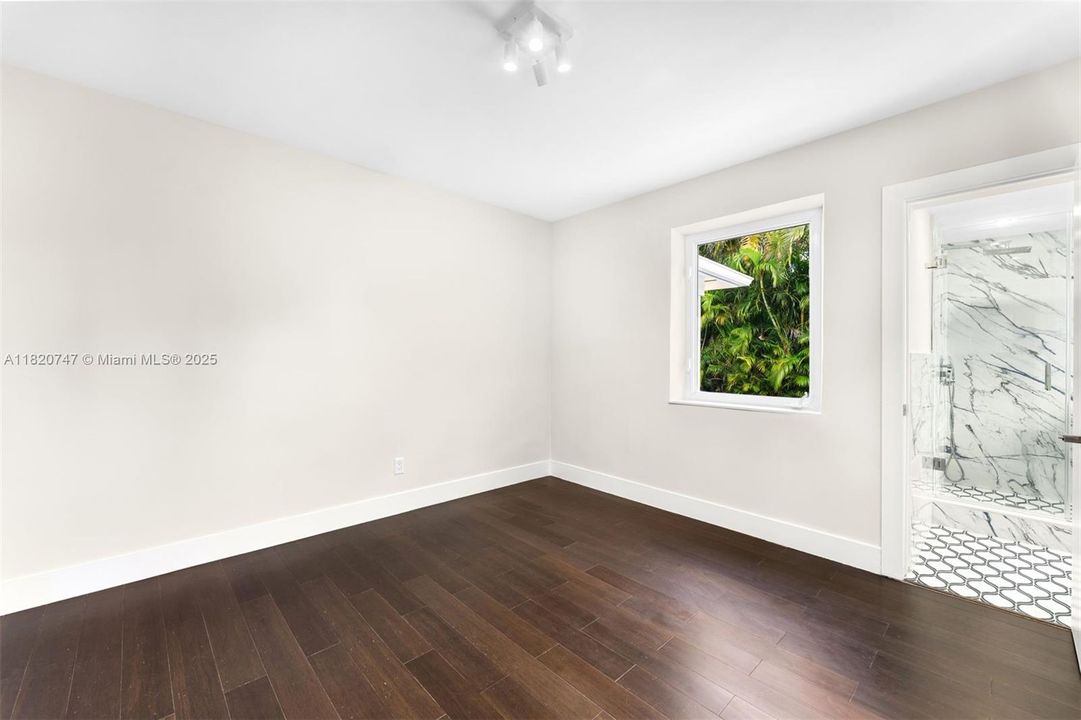 For Sale: $1,795,000 (4 beds, 3 baths, 1900 Square Feet)