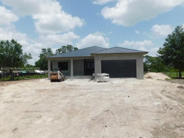 На продажу: $580,500 (4 спален, 2 ванн, 0 Квадратных фут)