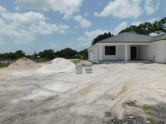 На продажу: $580,500 (4 спален, 2 ванн, 0 Квадратных фут)