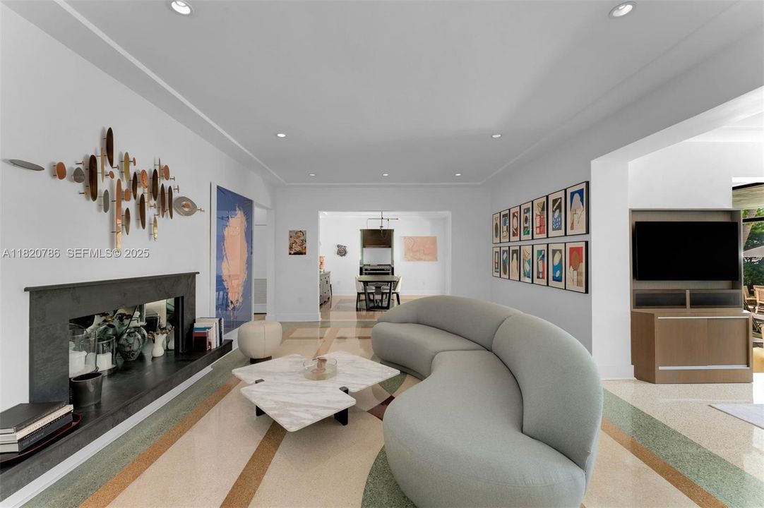 For Sale: $7,950,000 (3 beds, 3 baths, 3421 Square Feet)