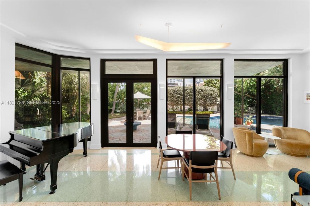 For Sale: $7,950,000 (3 beds, 3 baths, 3421 Square Feet)