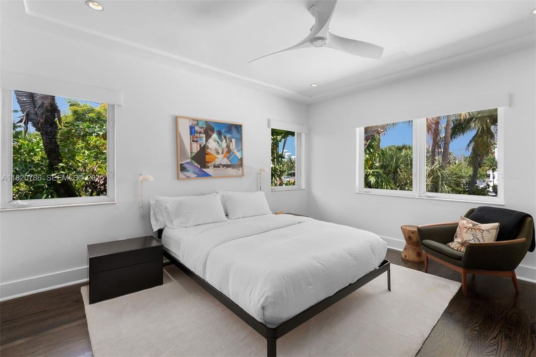 For Sale: $7,950,000 (3 beds, 3 baths, 3421 Square Feet)