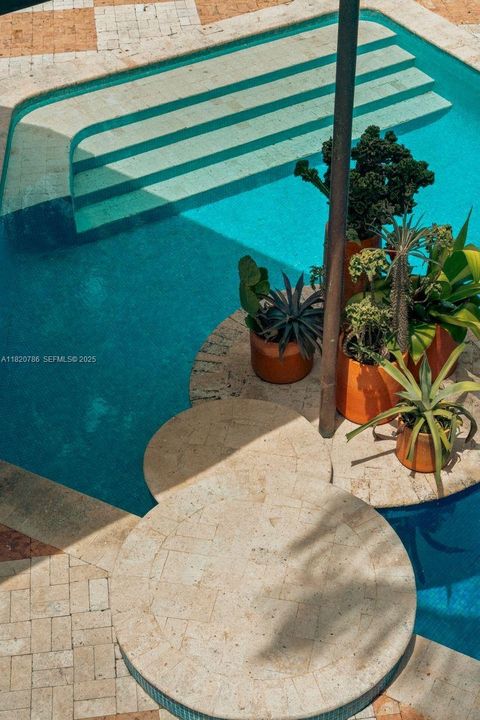 For Sale: $7,950,000 (3 beds, 3 baths, 3421 Square Feet)