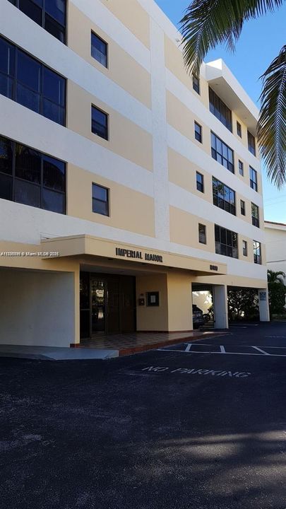 На продажу: $299,000 (1 спален, 1 ванн, 900 Квадратных фут)