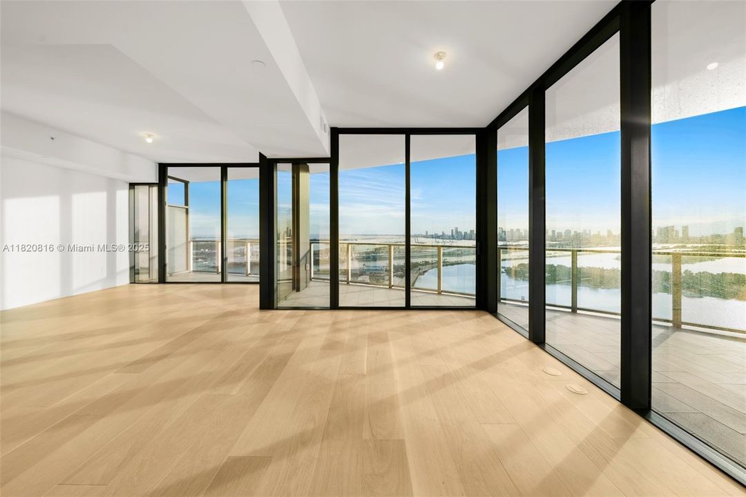 En Venta: $7,300,000 (2 camas, 2 baños, 2615 Pies cuadrados)