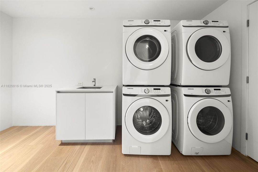 En Venta: $7,300,000 (2 camas, 2 baños, 2615 Pies cuadrados)