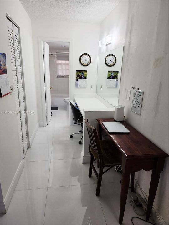 Activo con contrato: $108,000 (1 camas, 1 baños, 933 Pies cuadrados)