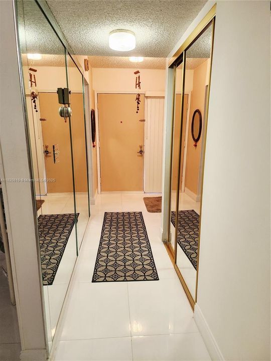 Activo con contrato: $108,000 (1 camas, 1 baños, 933 Pies cuadrados)