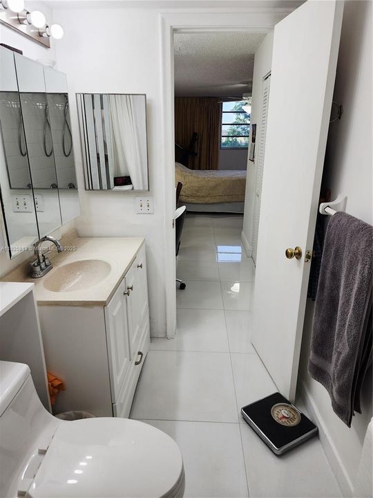 Activo con contrato: $108,000 (1 camas, 1 baños, 933 Pies cuadrados)