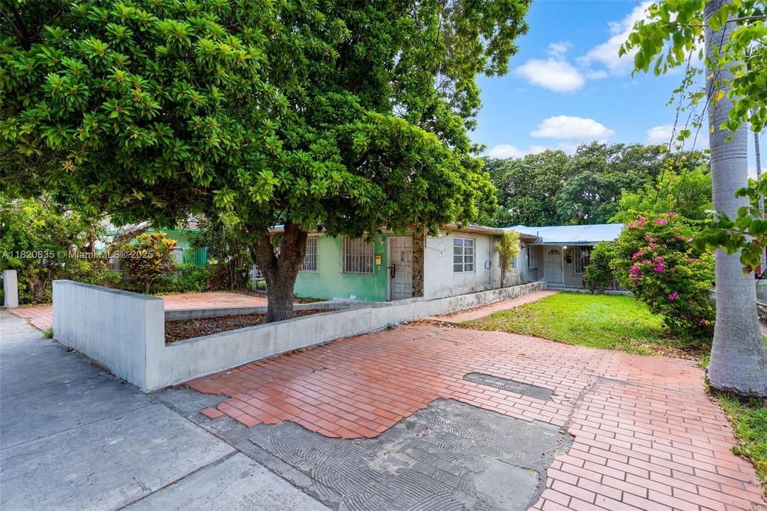 Недавно продано: $724,900 (0 спален, 0 ванн, 2369 Квадратных фут)