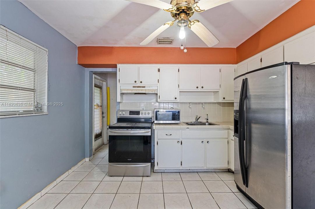 Недавно продано: $724,900 (0 спален, 0 ванн, 2369 Квадратных фут)