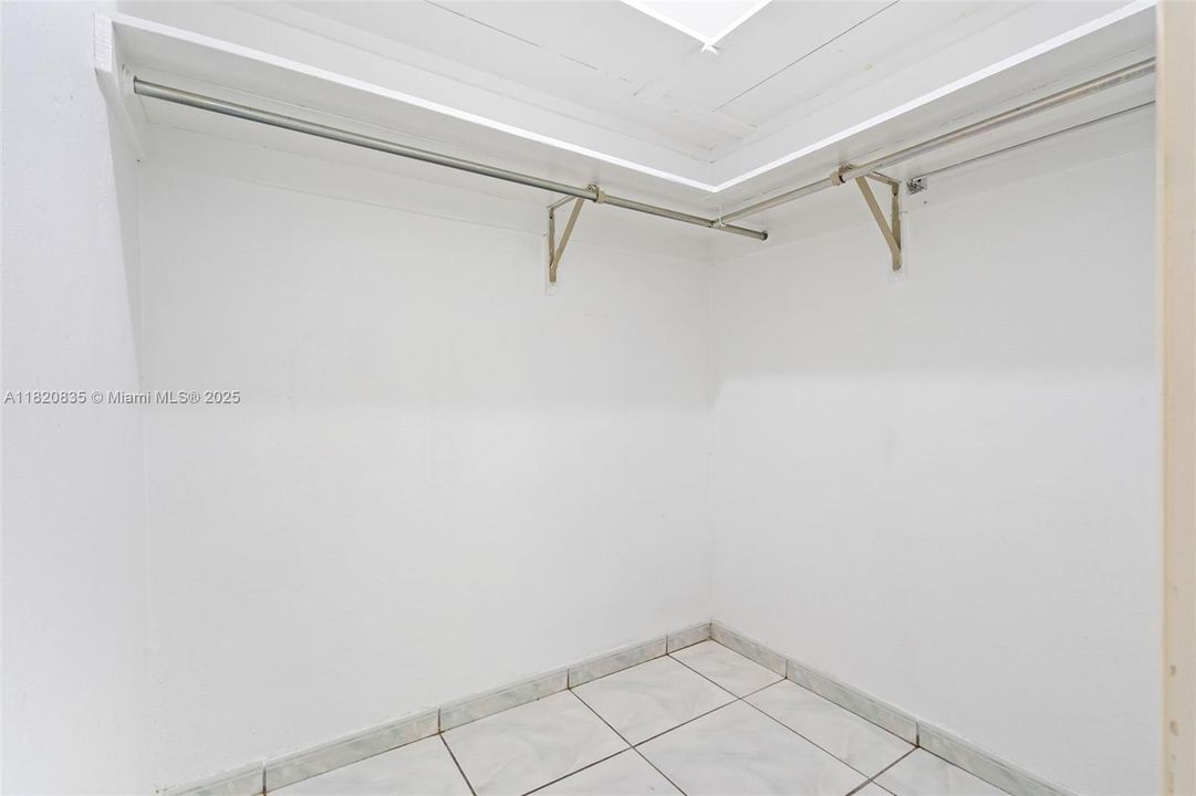 Недавно продано: $724,900 (0 спален, 0 ванн, 2369 Квадратных фут)